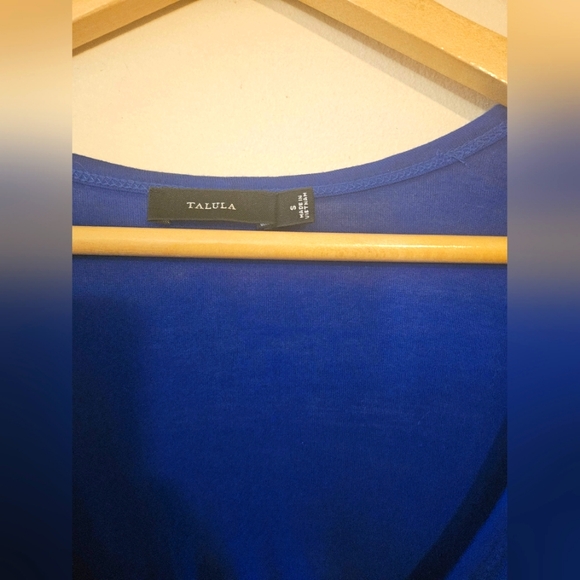 Talula - Aritzia T-Shirt - Picture 3 of 6